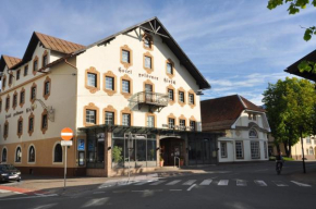 Гостиница Hotel Goldener Hirsch, Реуте